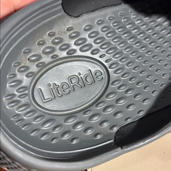 CROCS Lite Ride Men's Black Clog with Gray Trim - Picture 5 of 9